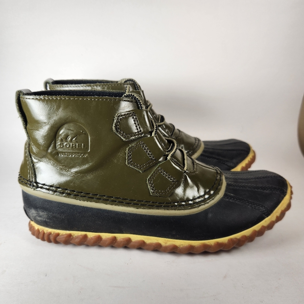 SOREL Women's Out N About Rain Boot Size 7.5 Green Waterproof Leather Shoe - Picture 2 of 11